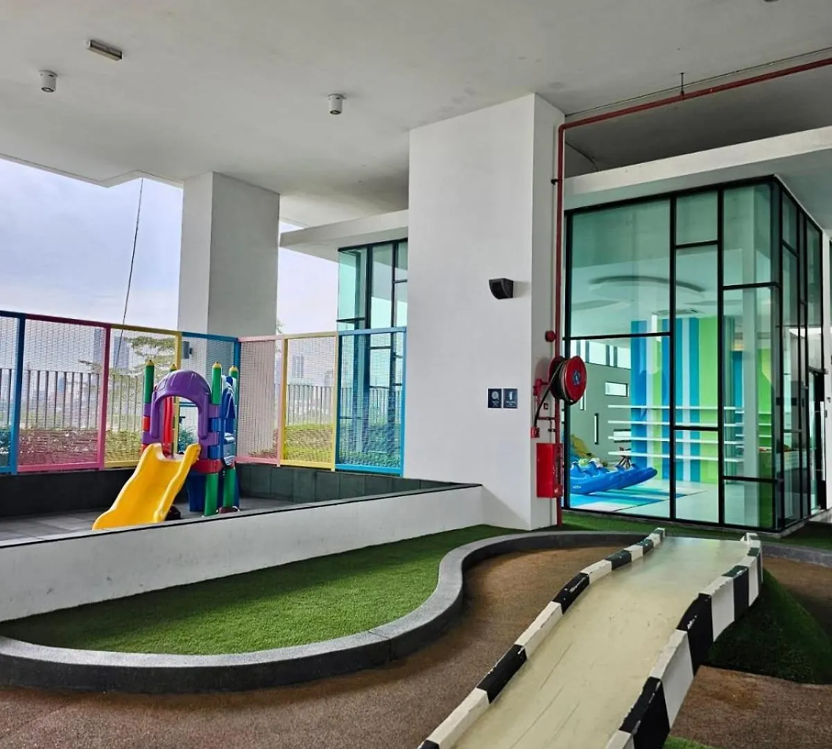 Midvally Mosaic Southkey 3Br Johor Bahru 0*,  Malaysia